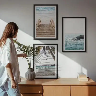 Set de 3 cuadros para salón con diseño de escaleras, playa y columpio en el mar