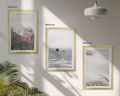 Set de 3 cuadros para salón con diseño de montañas, nubes, mar y arena