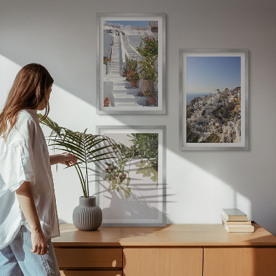 Set de 3 cuadros para salón Escaleras blancas con vistas a Santorini