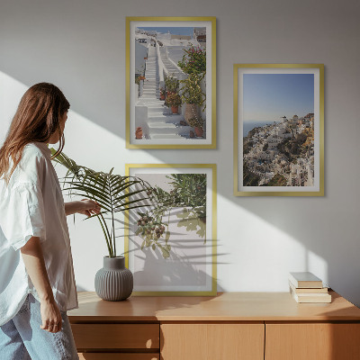 Set de 3 cuadros para salón Escaleras blancas con vistas a Santorini