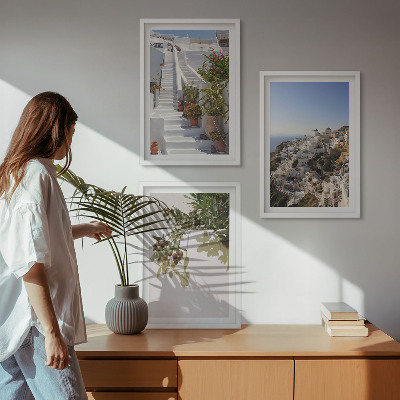 Set de 3 cuadros para salón Escaleras blancas con vistas a Santorini