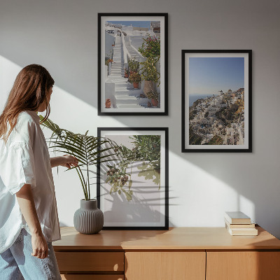 Set de 3 cuadros para salón Escaleras blancas con vistas a Santorini
