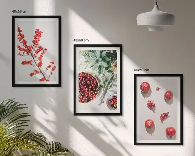 Juego de 3 cuadros con diseño minimalista de frutos rojos
