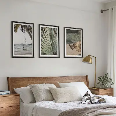 Set de 3 cuadros para salón diseño de columpio en la playa con hojas