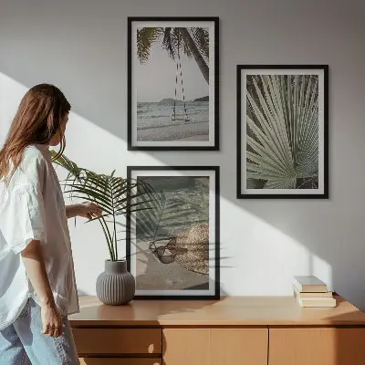 Set de 3 cuadros para salón diseño de columpio en la playa con hojas