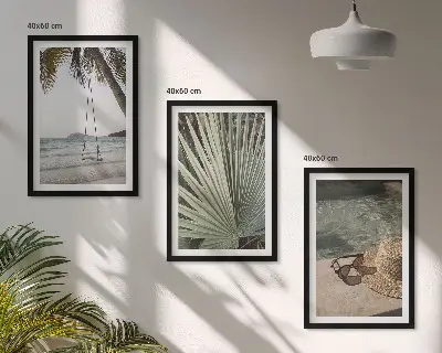 Set de 3 cuadros para salón diseño de columpio en la playa con hojas