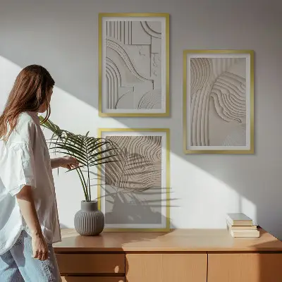 Set de 3 cuadros decorativos para salón con estampados abstractos en beige y blanco