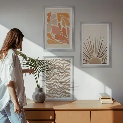 Juego de 3 cuadros con diseño bohemio de formas solares en tonos pastel