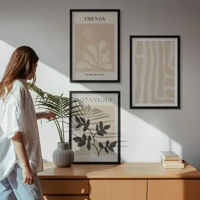 Set de 3 cuadros para salón con elegantes estampados de plantas en color beige y negro