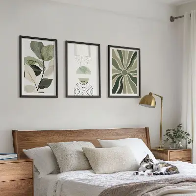 Juego de 3 cuadros con motivos vegetales y geometría