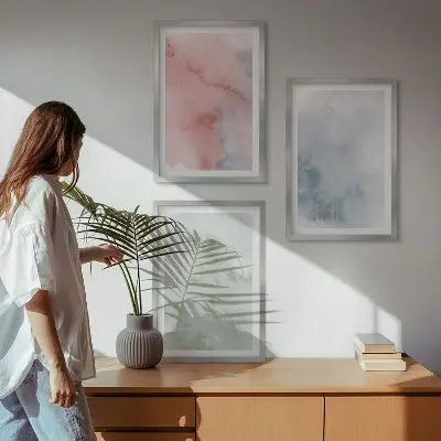 Set de 3 cuadros para salón con diseño de estructuras de acuarela pastel