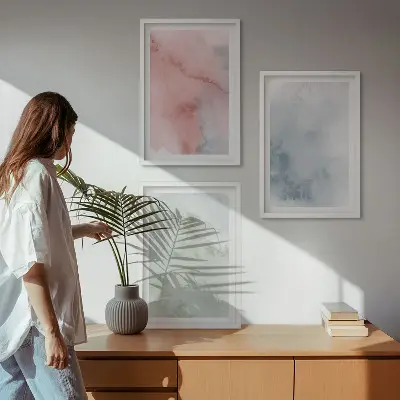 Set de 3 cuadros para salón con diseño de estructuras de acuarela pastel