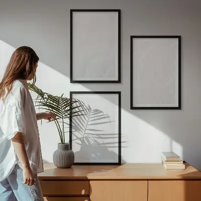 Set de 3 cuadros para salón con elegante estructura de mármol