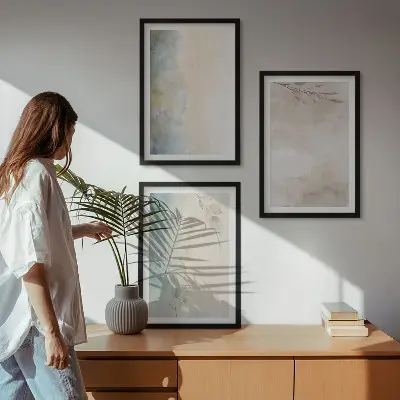 Set de 3 cuadros para salón con diseño de cartulinas delicadas para acuarela