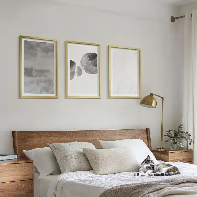 Set de 3 cuadros para salón con diseño de estructuras modernas abstractas