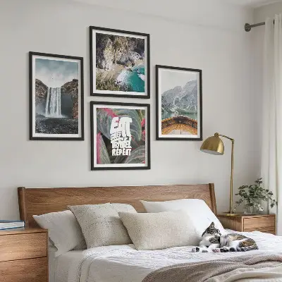 Galería de pared con paisaje de cascada en la montaña