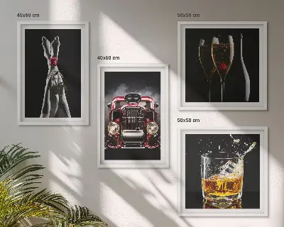 Set de cuadros modernos para salón con diseño de piernas de mujer y vino rosado
