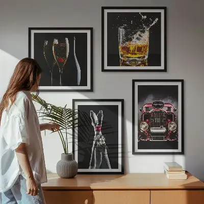 Set de cuadros modernos para salón con diseño de piernas de mujer y vino rosado