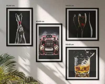 Set de cuadros modernos para salón con diseño de piernas de mujer y vino rosado
