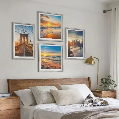 Galería de pared con diseño de puentes en atardeceres de ciudad