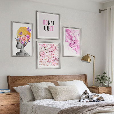 Set de cuadros modernos para salón Retrato abstracto de una mujer con flores