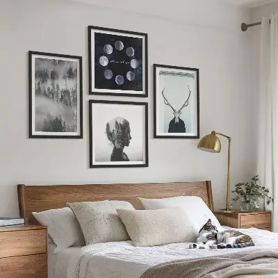 Set de 4 cuadros para salón con diseño de mujer calavera con luna y niebla en el bosque