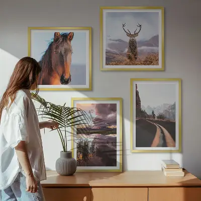 Set de 4 cuadros para salón paisajes de montaña con camino y renos