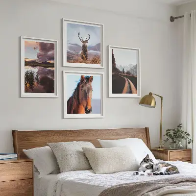 Set de 4 cuadros para salón paisajes de montaña con camino y renos