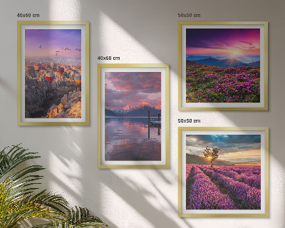 Set de cuadros modernos para salón Atardecer en los campos de lavanda