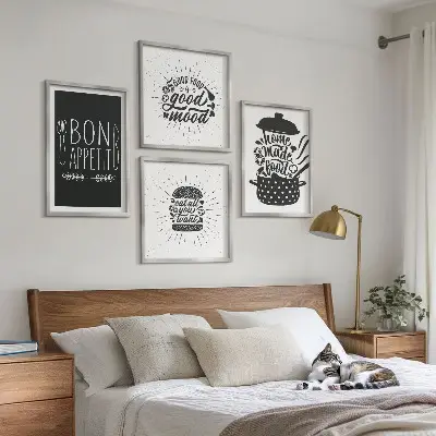 Galería de pared con eslóganes gráficos sobre comida y gastronomía