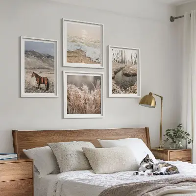 Galería de pared paisaje de caballos en un bosque de hierba marina