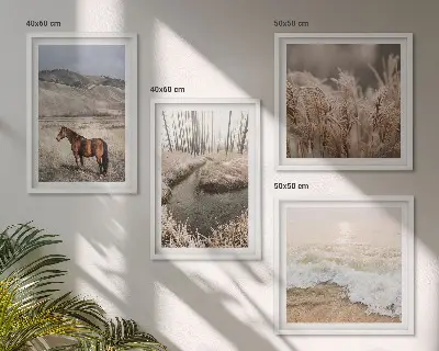 Galería de pared paisaje de caballos en un bosque de hierba marina