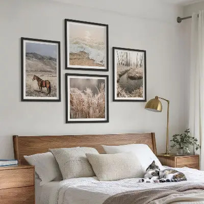 Galería de pared paisaje de caballos en un bosque de hierba marina