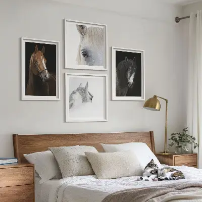 Set de cuadros modernos para salón con retratos de caballos en tonos