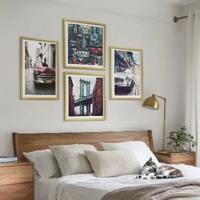 Set de 4 cuadros decorativos para salón con diseño de autos antiguos y estilo retro