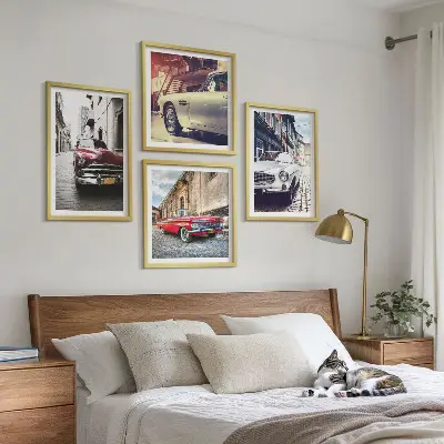 Set de 4 cuadros para salón diseño de autos clásicos en ciudades
