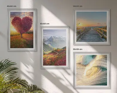 Galería de pared con paisajes de montañas, olas, árboles, corazones y muelles