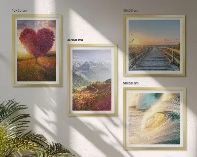 Galería de pared con paisajes de montañas, olas, árboles, corazones y muelles
