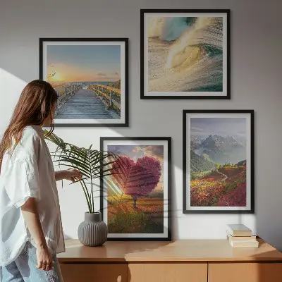 Galería de pared con paisajes de montañas, olas, árboles, corazones y muelles