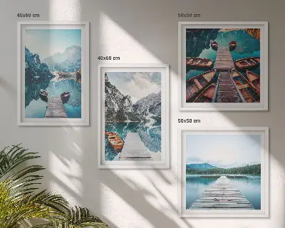 Galería de pared muelles de madera en el lago con barcos