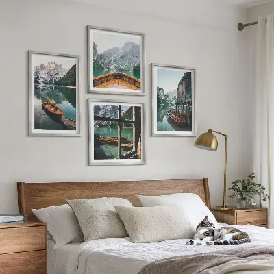 Set de cuadros modernos para salón diseño de casa en el lago de montaña en Łódź