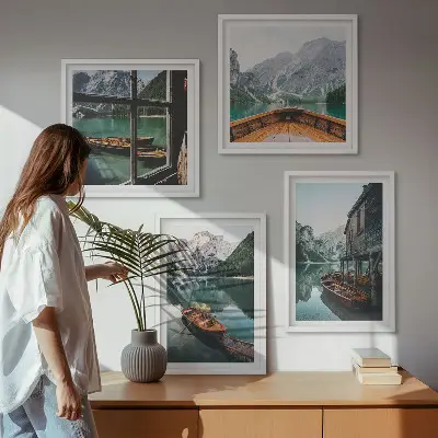 Set de cuadros modernos para salón diseño de casa en el lago de montaña en Łódź