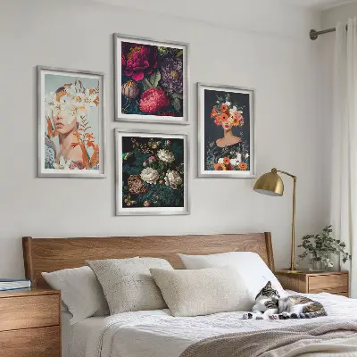 Set de 4 cuadros para salón con diseño de retratos florales y ramos de hojas