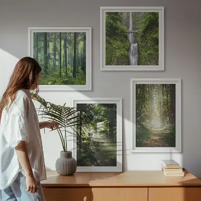 Galería de pared bosques verdes con rayos de luz