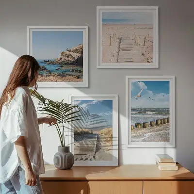 Galería de pared con diseño de playa, arena, olas, cielo y pájaros