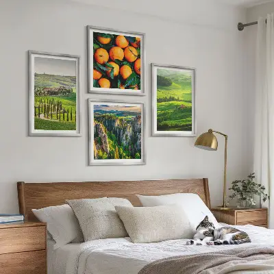 Galería de pared naranjas en un paisaje natural del campo italiano