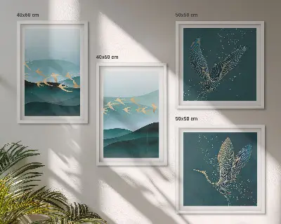 Galería de pared con paisajes abstractos de olas y pájaros