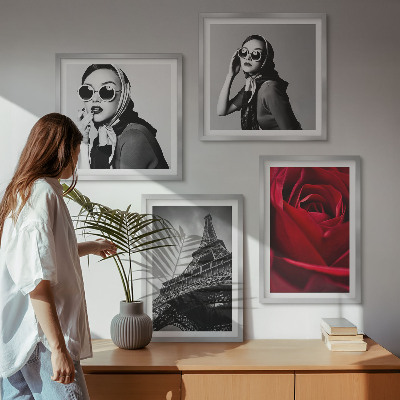 Galería de pared Una parisina con gafas Eiffel