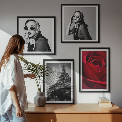 Galería de pared Una parisina con gafas Eiffel