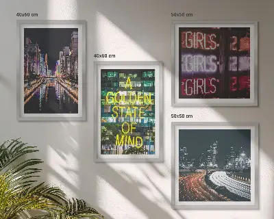 Set de 4 cuadros decorativos diseño de letreros de neón en la ciudad por la noche